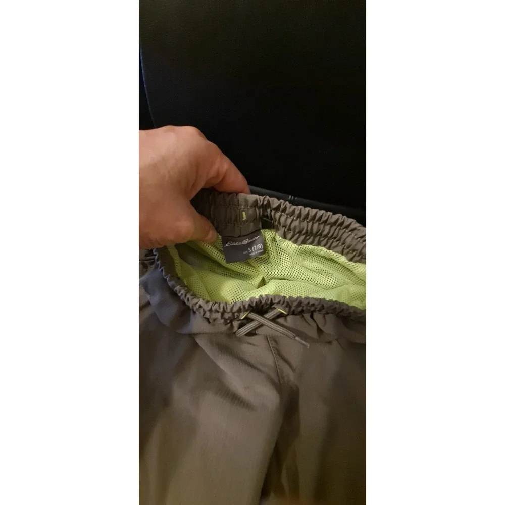 Boys Army Green Eddie Bauer Swim Trunks‎ Small (7/8)